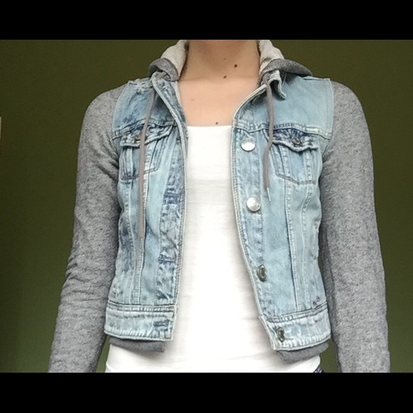 AEO hooded jean jacket - Picture 4 of 4